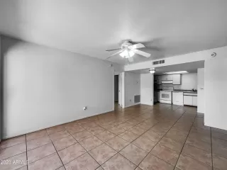 Photo #6: 6441023 Listing 