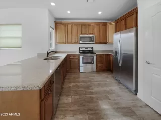 Photo #6: 6441188 Listing 