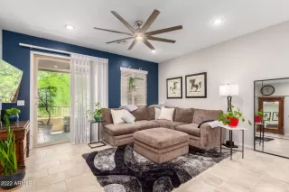 Photo #4: 6441195 Listing