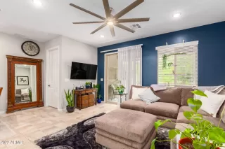 Photo #5: 6441195 Listing