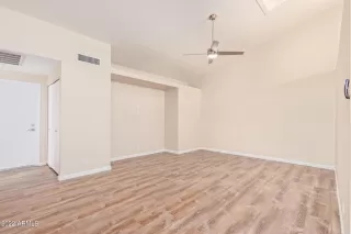 Photo #3: 6441427 Listing