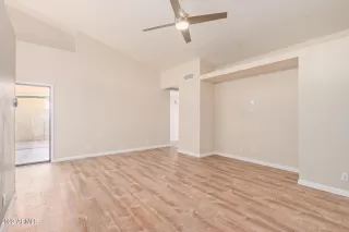 Photo #4: 6441427 Listing