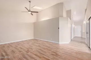 Photo #6: 6441427 Listing