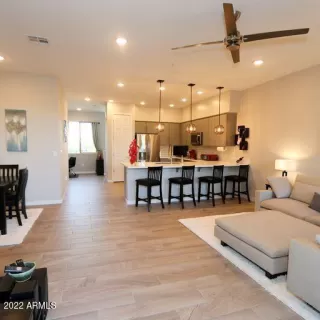 Photo #6: 6441893 Listing