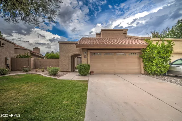 MLS: 6442017 Condo For Sale