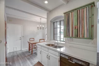 Photo #5: 6442017 Listing