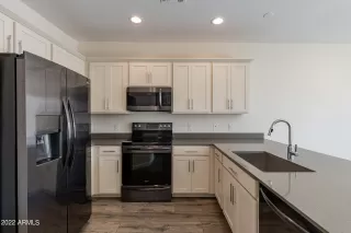 Photo #3: 6442148 Listing