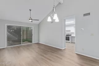 Photo #5: 6442192 Listing