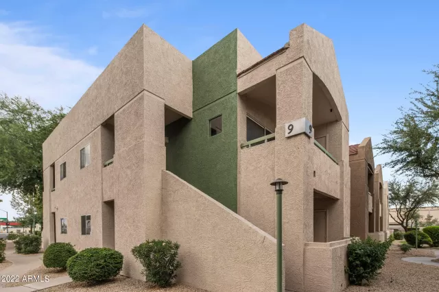 MLS: 6443131 Condo For Sale