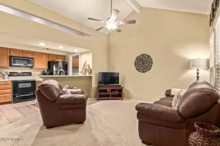 Photo #5: 6443303 Listing