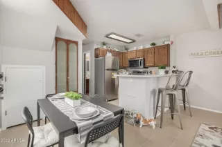 Photo #5: 6443346 Listing