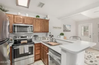 Photo #6: 6443346 Listing