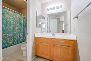 Photo #5: 6443444 Listing