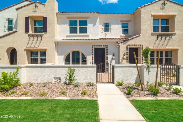 MLS: 6443788 Condo For Sale