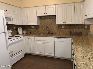 Photo #4: 6444197 Listing 