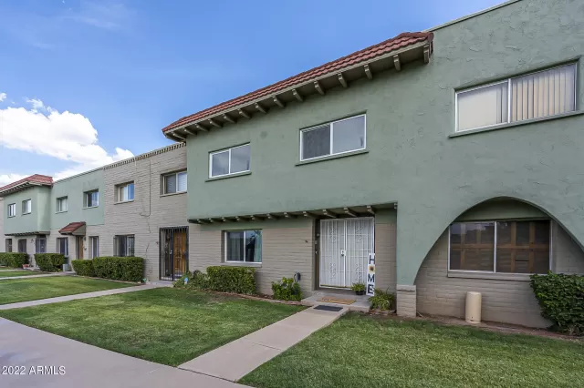 MLS: 6444226 Condo For Sale