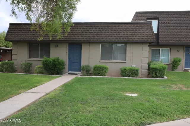 MLS: 6444261 Condo For Sale