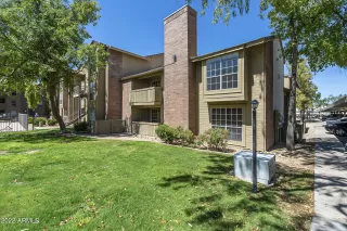 Photo #4: 6444321 Listing