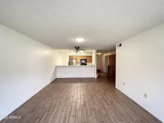 Photo #5: 6444538 Listing