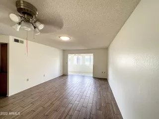 Photo #6: 6444538 Listing