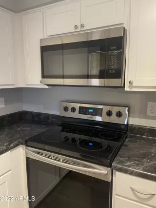 Photo #6: 6444941 Listing