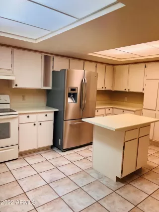 Photo #2: 6445083 Listing 