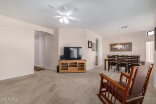 Photo #4: 6445343 Listing