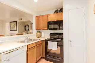 Photo #4: 6445473 Listing 