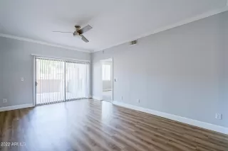 Photo #4: 6445713 Listing