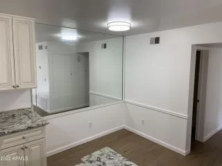 Photo #4: 6446177 Listing