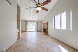 Photo #4: 6446196 Listing