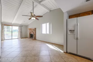 Photo #5: 6446196 Listing