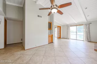 Photo #6: 6446196 Listing