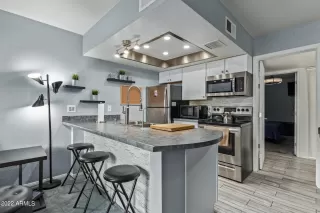 Photo #3: 6446239 Listing 