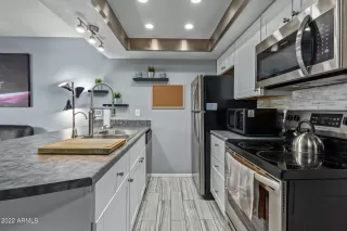 Photo #6: 6446239 Listing 