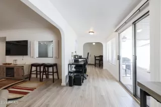 Photo #5: 6446285 Listing