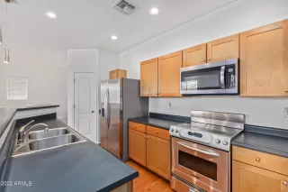 Photo #6: 6447067 Listing 