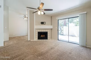 Photo #4: 6447128 Listing