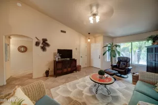 Photo #5: 6447397 Listing 