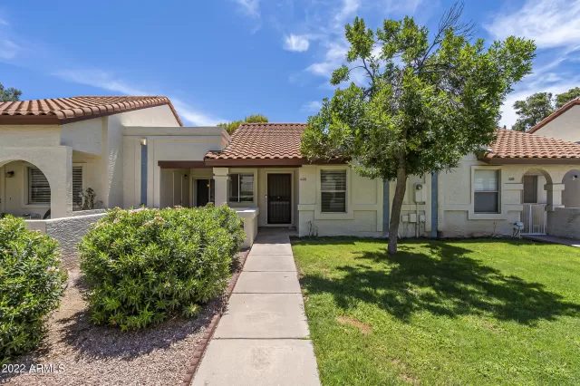 MLS: 6447598 Condo For Sale