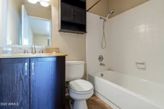 Photo #5: 6447598 Listing