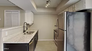 Photo #4: 6448396 Listing