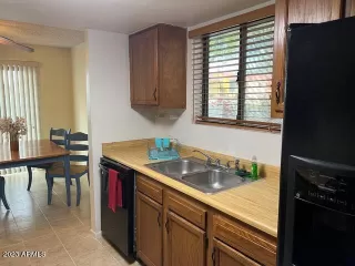 Photo #5: 6448481 Listing