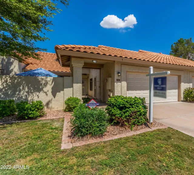 MLS: 6448612 Condo For Sale