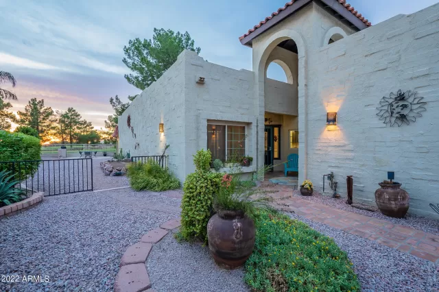 MLS: 6448626 Condo For Sale