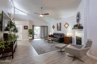 Photo #3: 6448626 Listing 