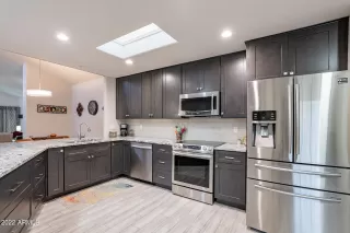 Photo #6: 6448626 Listing 