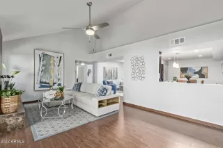 Photo #2: 6448795 Listing