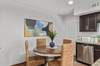 Photo #6: 6448795 Listing