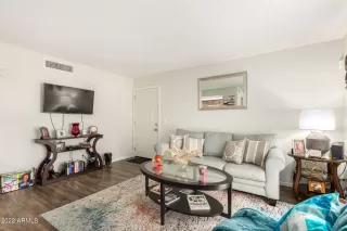 Photo #2: 6449002 Listing